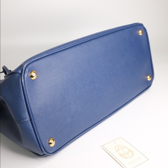 Prada Galleria Saffiano Leather Bag - Picture 9 of 9